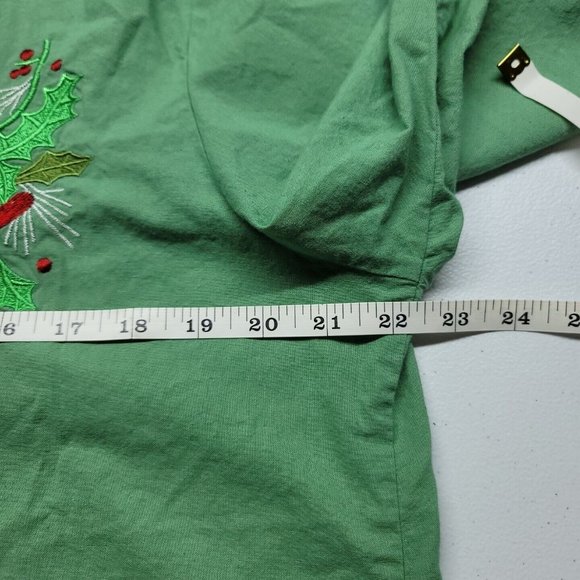 Collections ETC. Women's Embroidered Red Cardinals On Branch Button Down Top LG - Picture 8 of 9